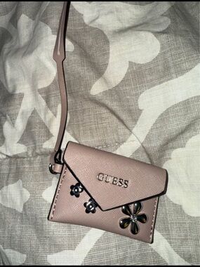 Women's Guess coin pouch mini wristlet key clutch